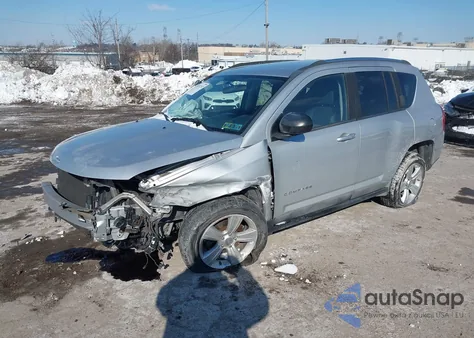 2011 Jeep Compass z USA, uszkodzony, nr VIN 1J4NF1FB8BD135624